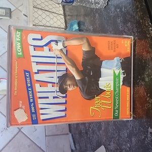 1999 Tiger woods Wheaties cereal box with solid plastic thick protective cover